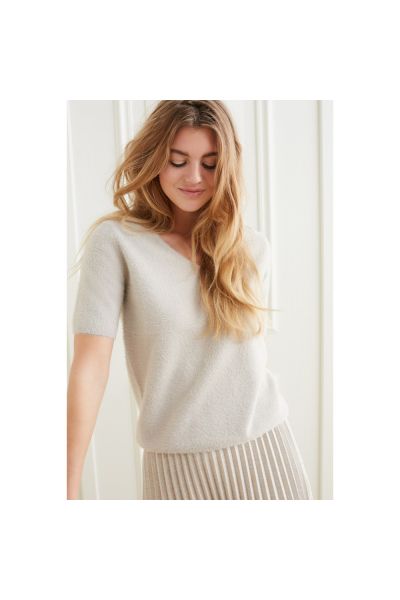 Fluffy cosy yarn sweater in V-neck with half sleeves GREY